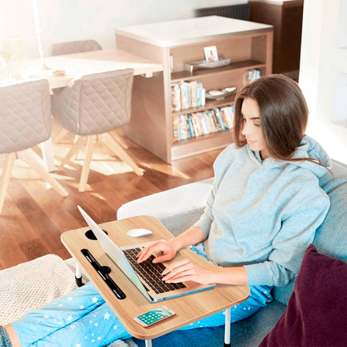 Soporte Mesa Multi-Función Plegable – Madera y Confort - Imagen 3